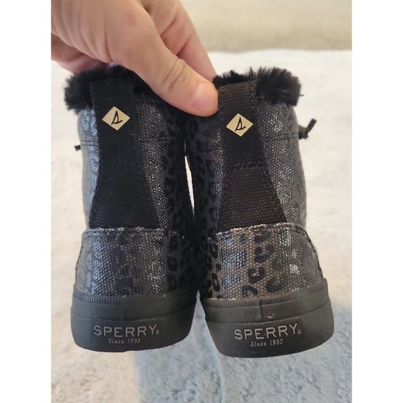*Like New*Sperry Animal Print fur lined sneakers in women's size 5 - Picture 4 of 8
